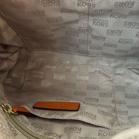 Michael Kors Orange Shoulder Bag - Picture 10 of 13